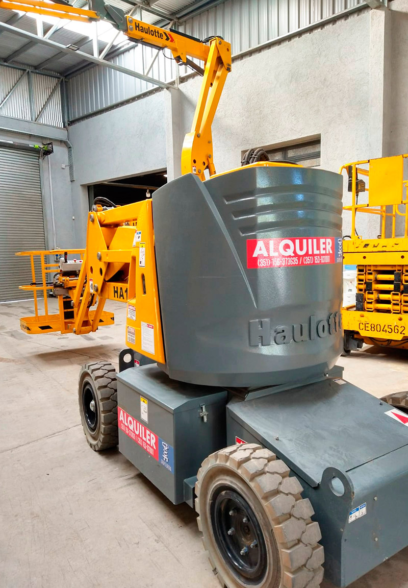 Brazo articulado Haulotte en depósito listo para alquiler